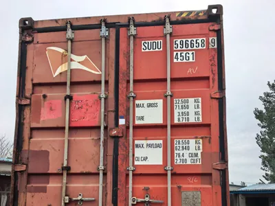 Container sealed after loading the tortoise shell net